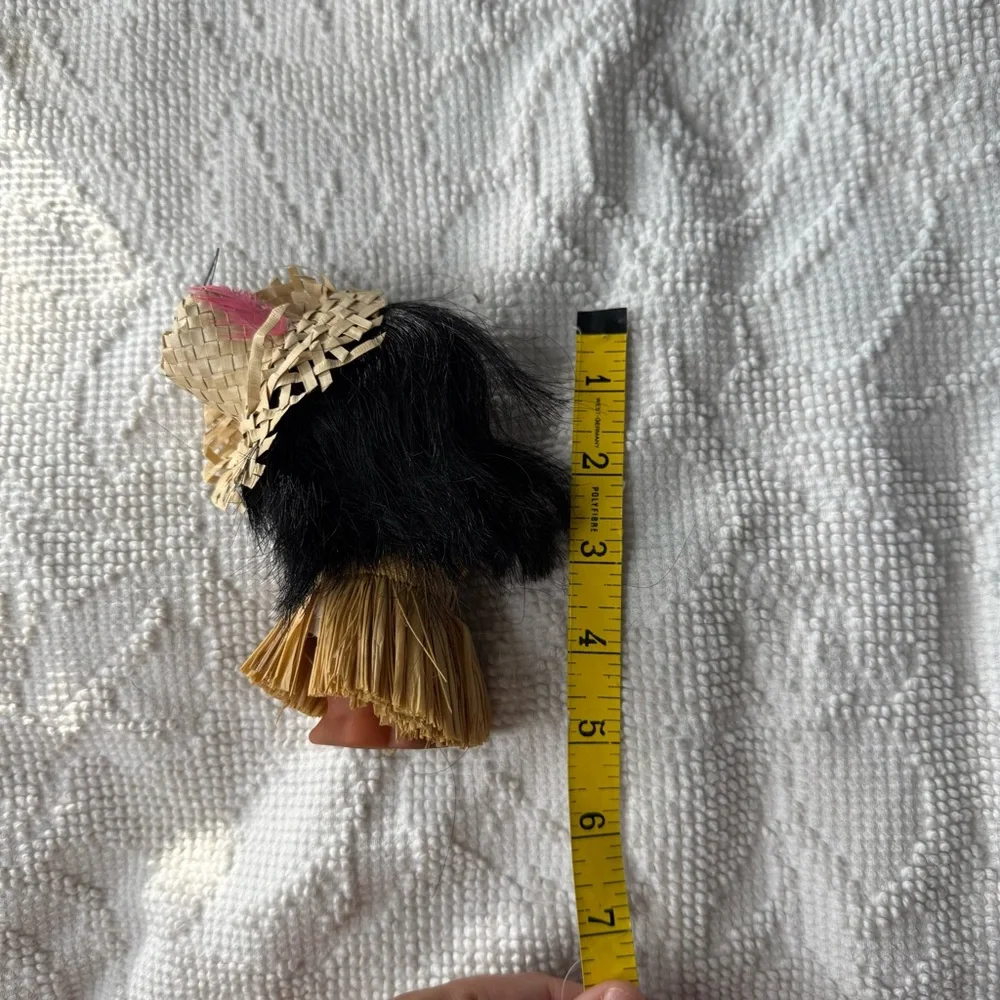 Vintage‎ Hula Girl Dashboard Doll Hawaiian Souvenir Grass Skirt Hong Kong 5.5